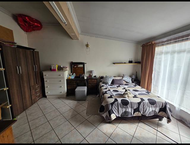 4 BEDROOM HOUSE FOR SALE IN SASOLBURG EXT 4